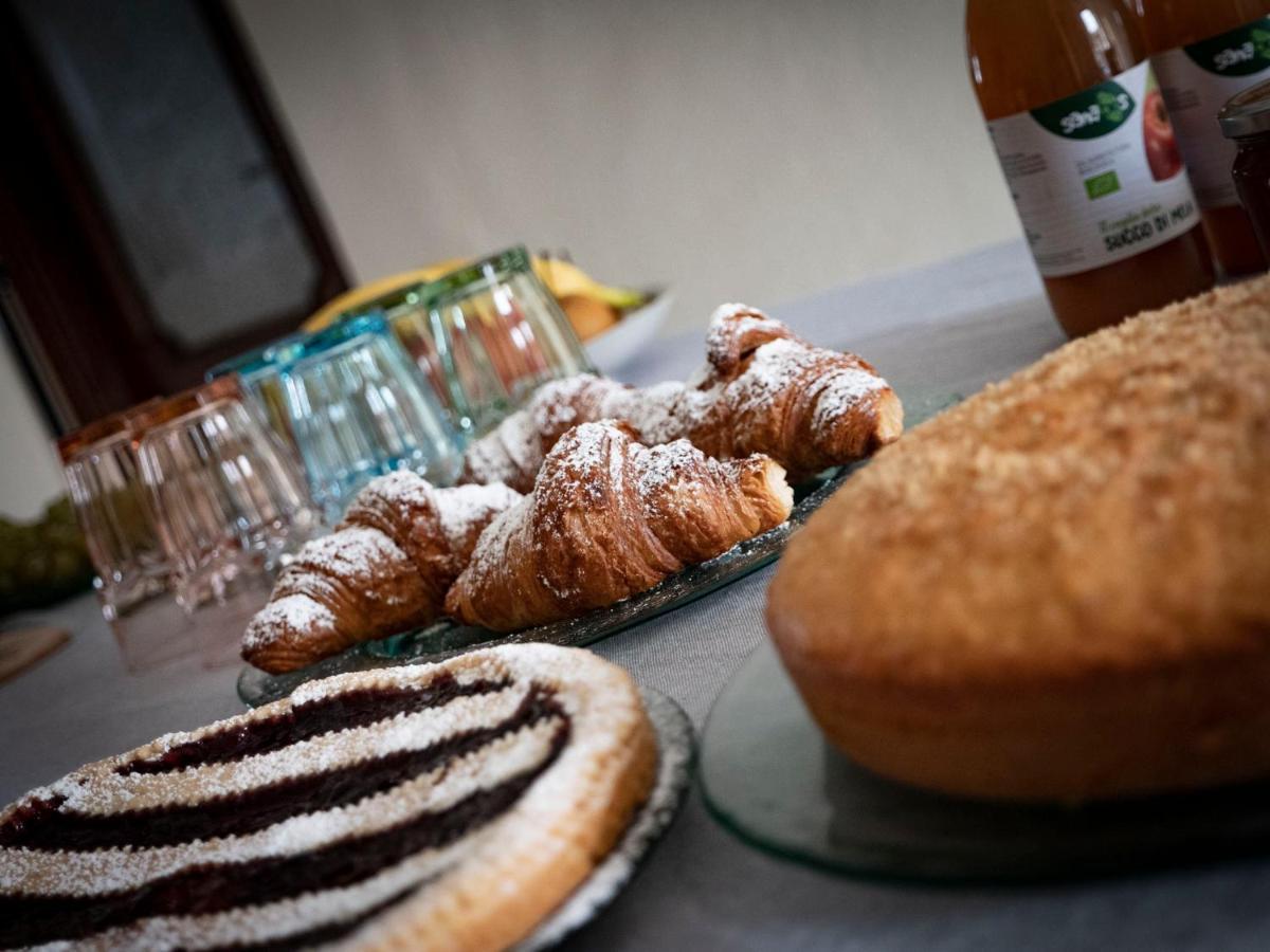Bed and Breakfast I Quattro Grappoli Neive Exterior foto
