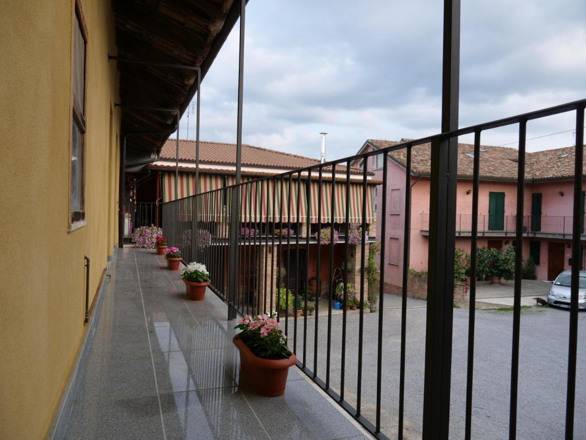 Bed and Breakfast I Quattro Grappoli Neive Exterior foto