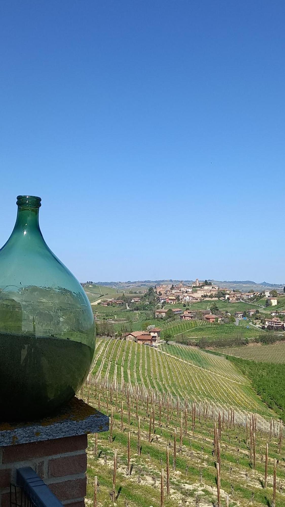 Bed and Breakfast I Quattro Grappoli Neive Exterior foto